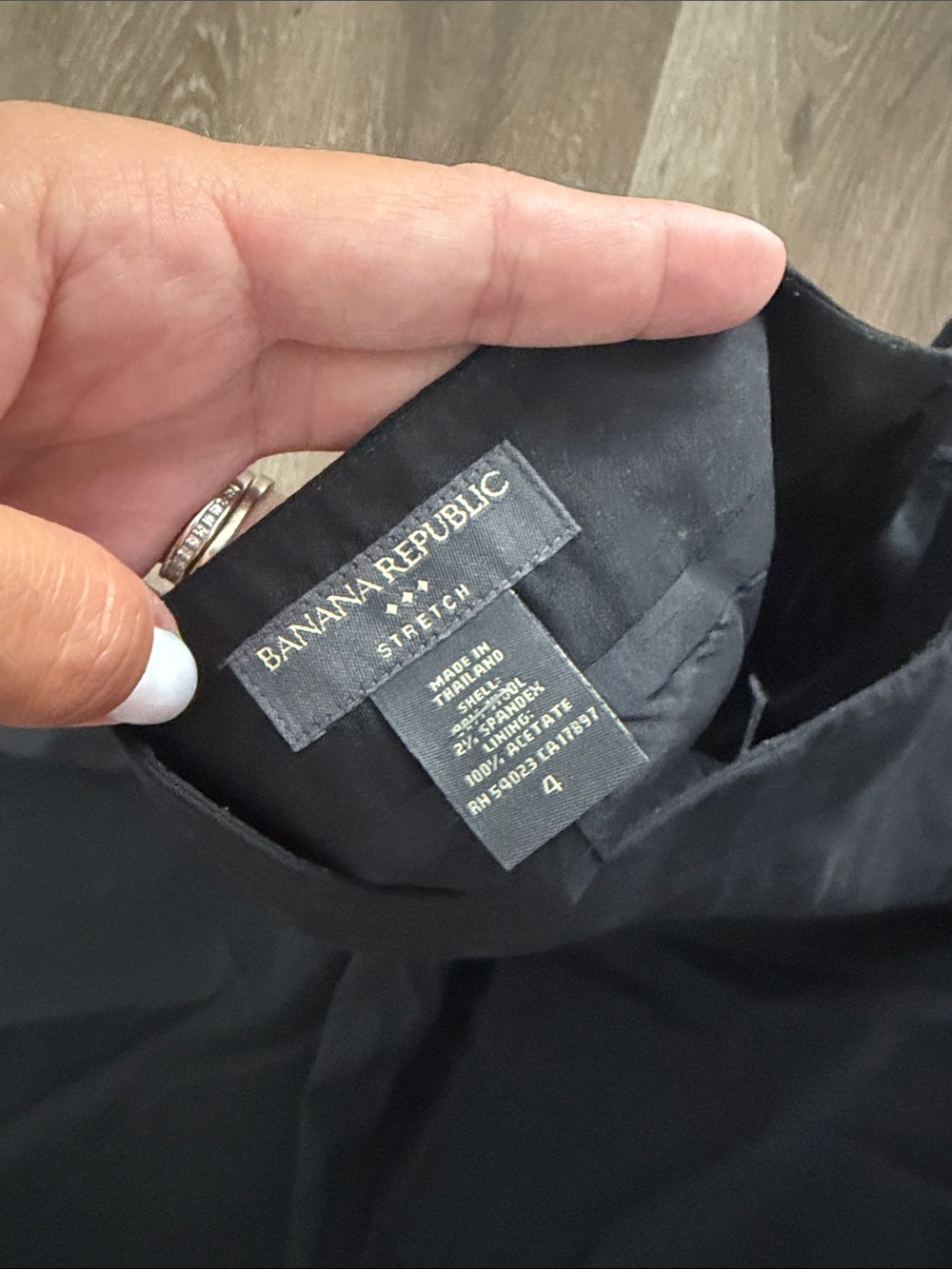 Banana Republic Black A-Line Skirt - Picture 3 of 5